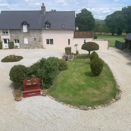 Maison La Touchardiere Villa Barenton Exterior photo